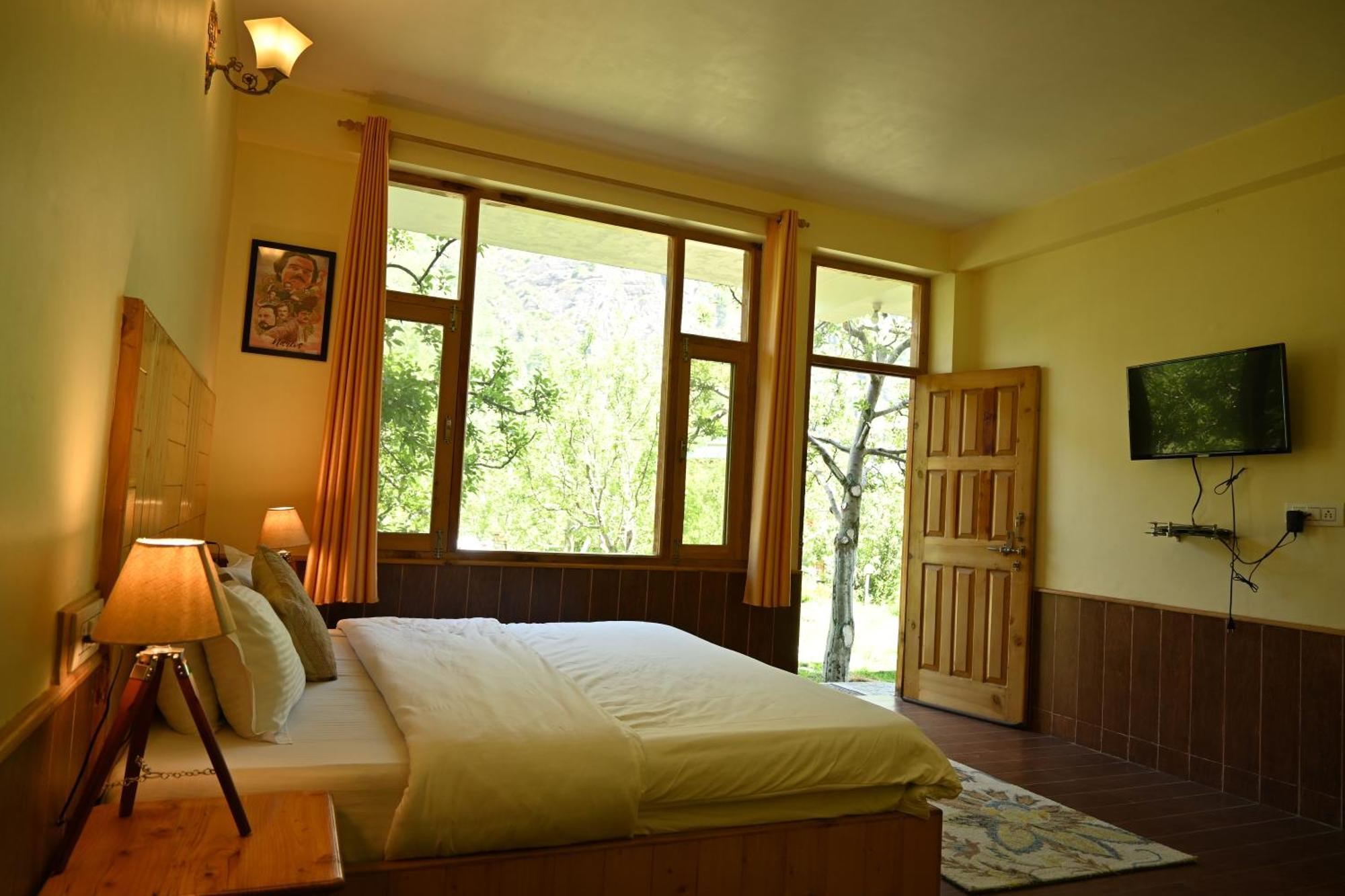 Cascade Mountain Retreat Manali Bed and Breakfast Eksteriør billede