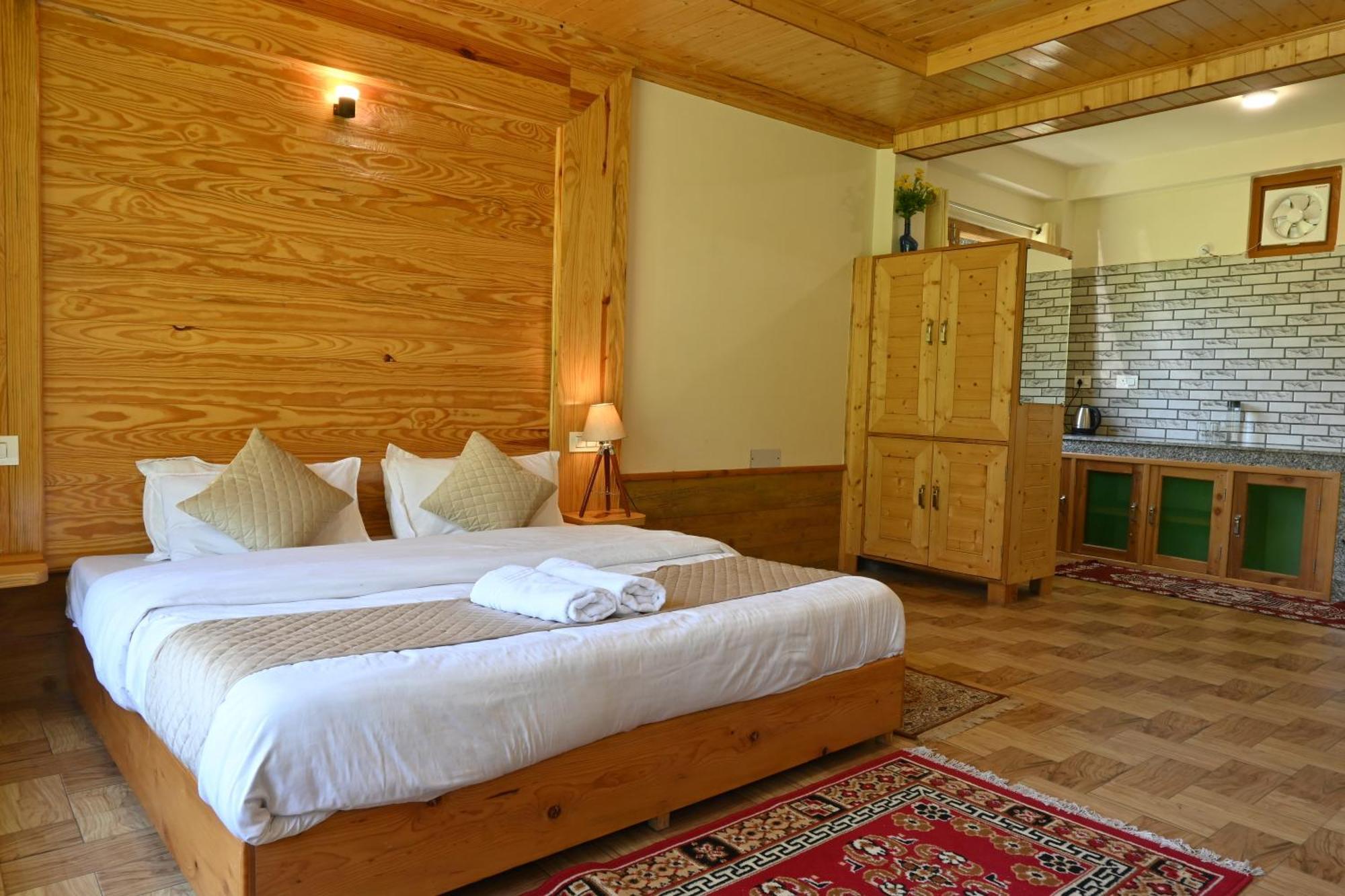 Cascade Mountain Retreat Manali Bed and Breakfast Eksteriør billede