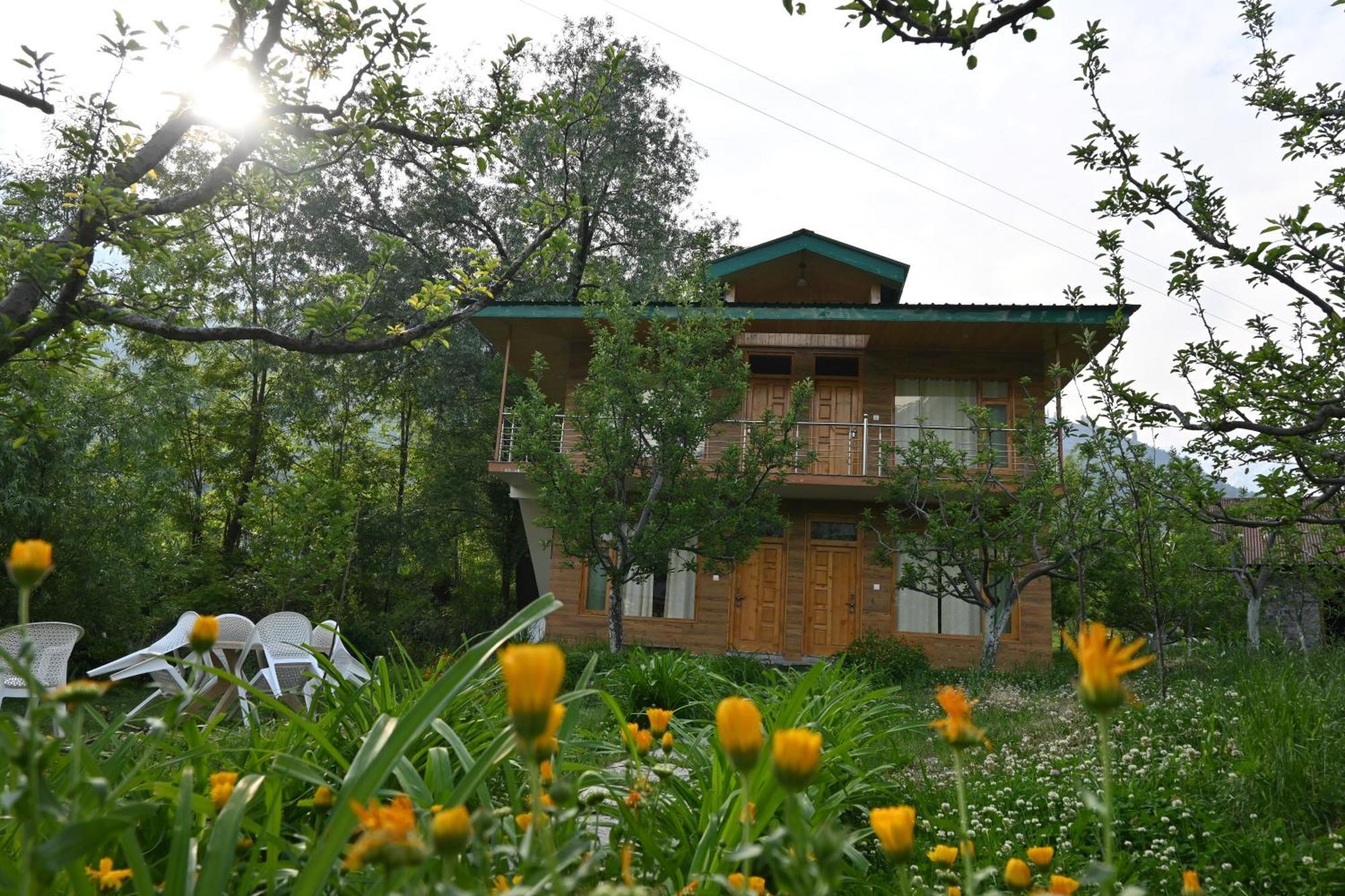 Cascade Mountain Retreat Manali Bed and Breakfast Eksteriør billede