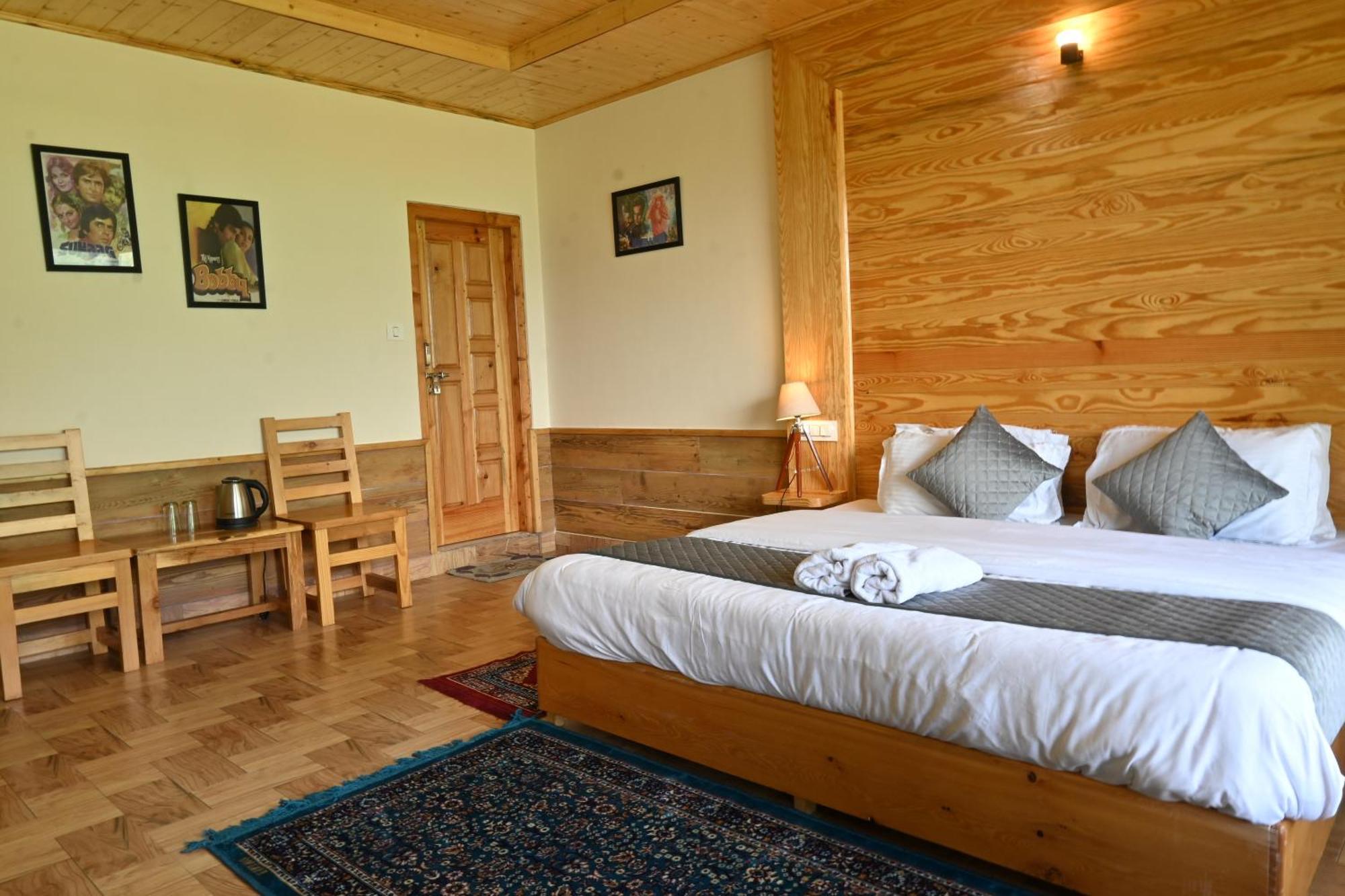 Cascade Mountain Retreat Manali Bed and Breakfast Eksteriør billede