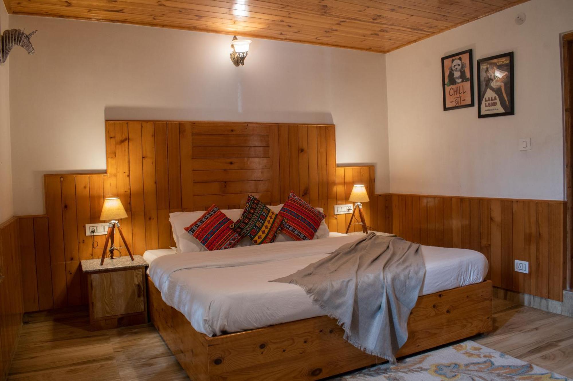 Cascade Mountain Retreat Manali Bed and Breakfast Eksteriør billede