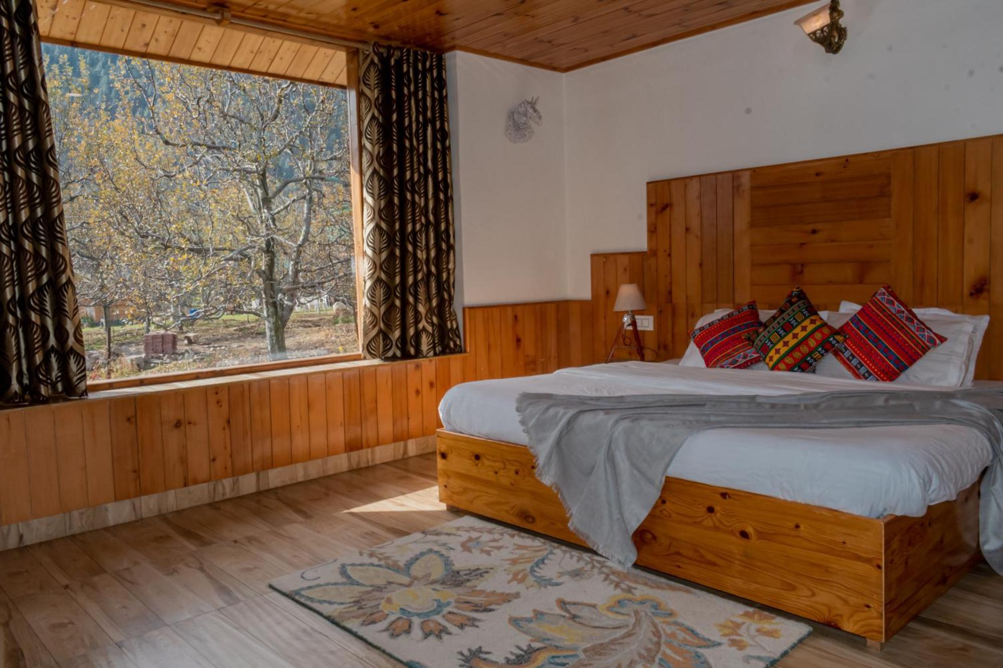 Cascade Mountain Retreat Manali Bed and Breakfast Eksteriør billede